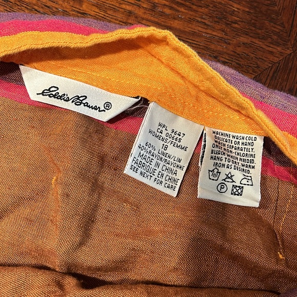 Eddie Bauer Wrap skirt - Picture 3 of 3